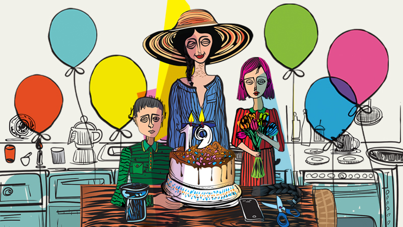 Färglagd teckning av ett barnkalas: en kvinna, en pojke och en flicka i ett kök. Framför dem en tårta på bordet.)